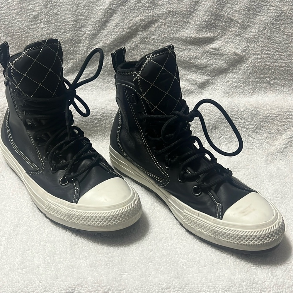 Converse All-Star Size 7.5 - image 1